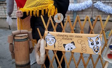 15384